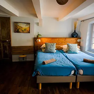 Le Pied Du Geant - Local Securise Pour Les Velos Bed & Breakfast